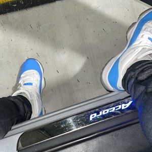 Meet your Posher, Cesar